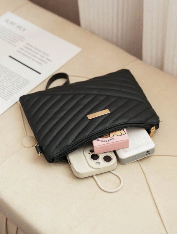 Pochette clutch matelassée – bandoulière amovible & grande capacité