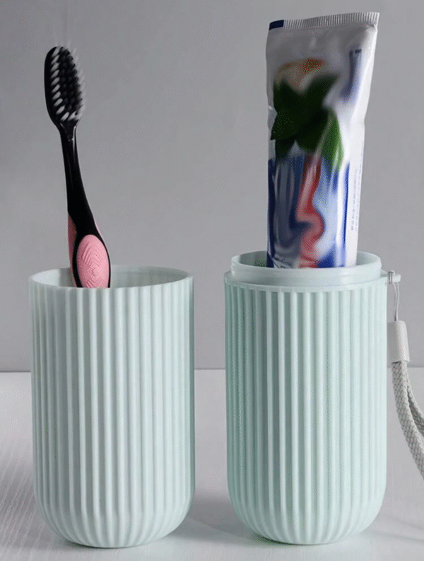 Trousse de voyage brosse à dents & gobelet étanche – kit nomade complet