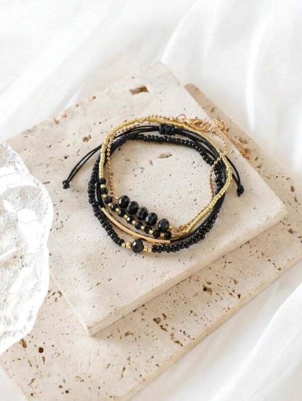 Set de 4 Bracelets Noirs Femme – Élégance & Style – Perles et Finition Dorée