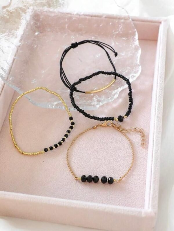 Set de 4 Bracelets Noirs Femme – Élégance & Style – Perles et Finition Dorée