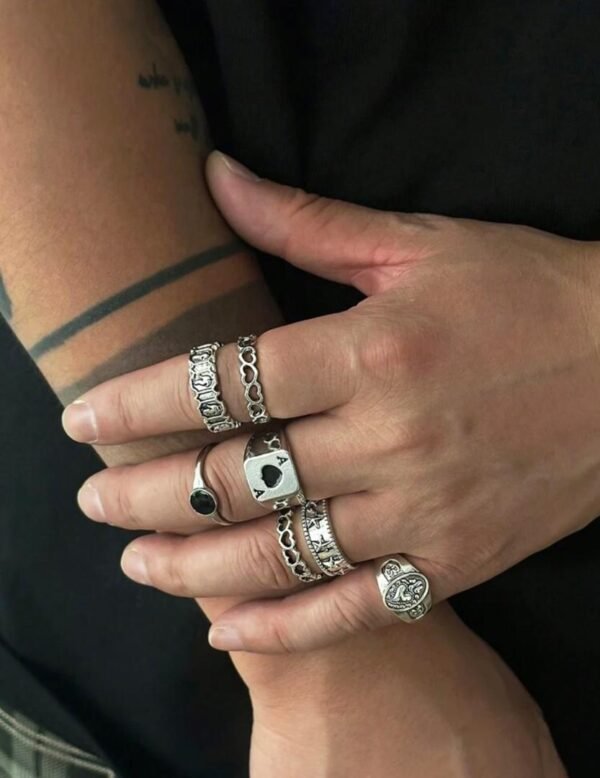 Set de 7 Bagues Hommes Style Vintage – Acier Inox & Gravures Uniques