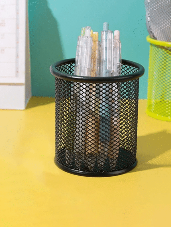 Porte-stylos en maille métallique – cylindre 9×9 cm, design épuré & robuste