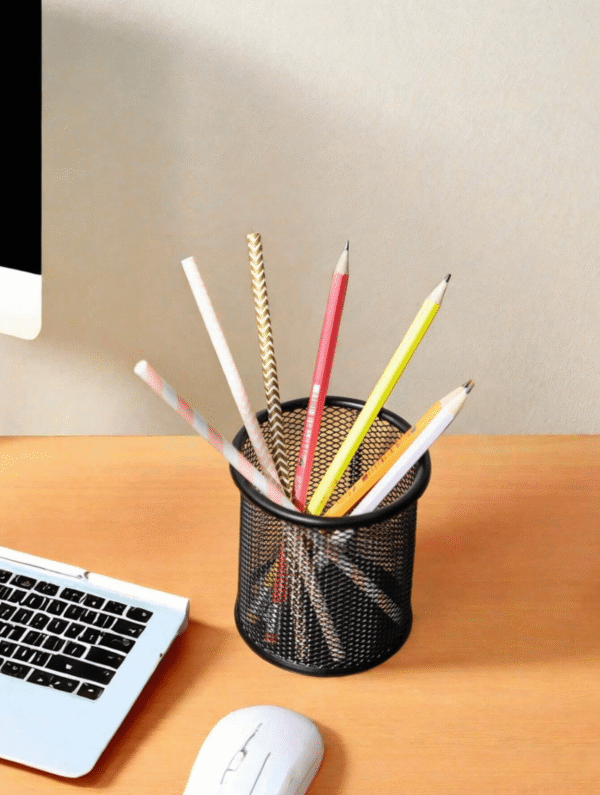 Porte-stylos en maille métallique – cylindre 9×9 cm, design épuré & robuste