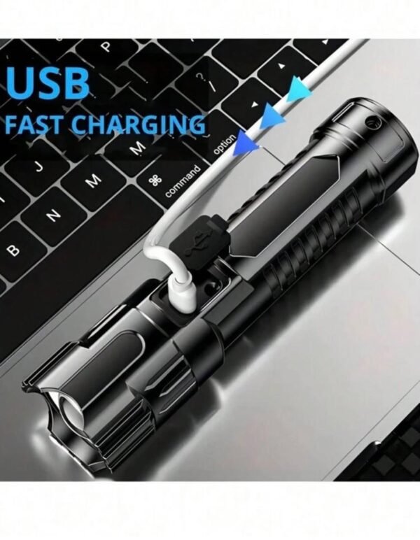 Lampe torche LED puissante rechargeable USB – longue portée & compacte